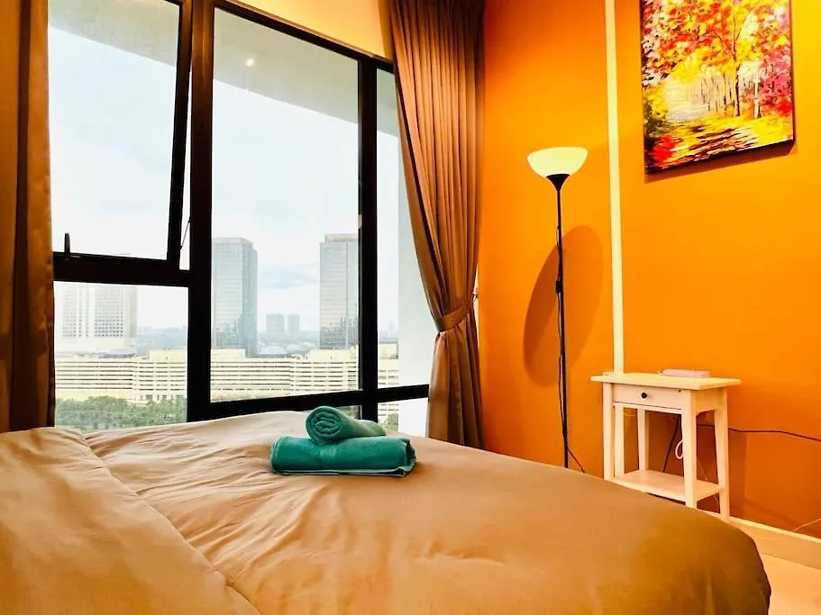 Gathering House Mosaic Midvalley 2Br 1K4Q 7-13Px Johor Bahru 0*,  Malaysia