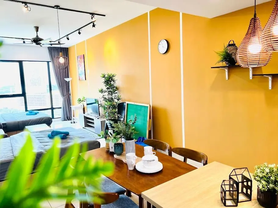 Apartment Gathering House Mosaic Midvalley 2Br 1K4Q 7-13Px Johor Bahru Malaysia